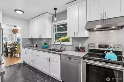 3736 NE 153rd Street, Lake Forest Park, WA 98155 - Photo 13