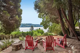 3736 NE 153rd St, Lake Forest Park, WA 98155 - Photo 1