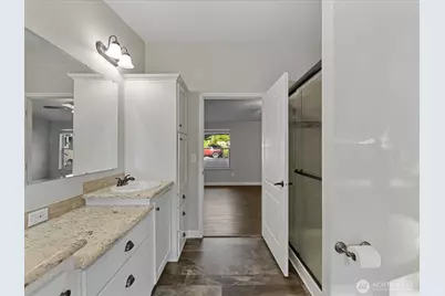 7883 San Juan Ave, Clinton, WA 98236 - Photo 23