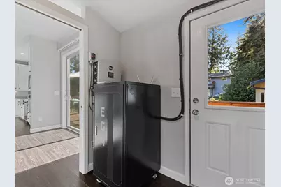 7883 San Juan Ave, Clinton, WA 98236 - Photo 13