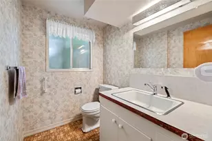 300 Claremont Pl, Mount Vernon, WA 98274 - Photo 17