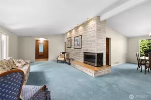 300 Claremont Pl, Mount Vernon, WA 98274 - Photo 5