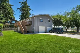 30348 13th Ave S, Federal Way, WA 98003 - Photo 1