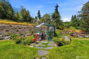 1076 12th Ave, Fox Island, WA 98333 - Photo 29
