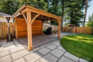 2465 24th St SE, Auburn, WA 98002 - Photo 9