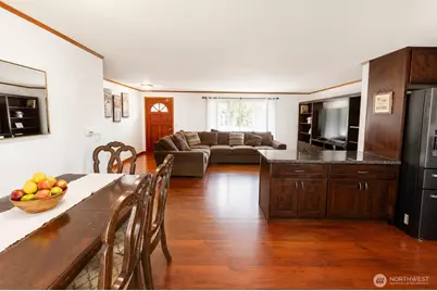 2465 24th Street SE, Auburn, WA 98002 - Photo 3