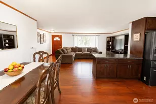 2465 24th St SE, Auburn, WA 98002 - Photo 3