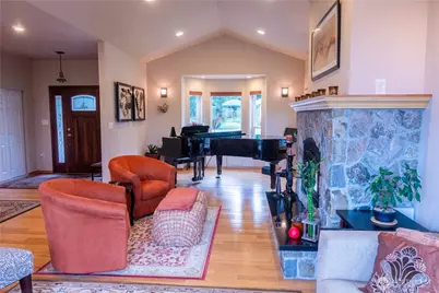 11510 Snowcap Lane SE, Rainier, WA 98576 - Photo 17