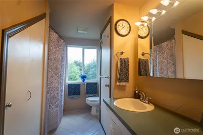 11510 Snowcap Lane SE, Rainier, WA 98576 - Photo 33