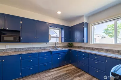 517 Center Street, Centralia, WA 98531 - Photo 13