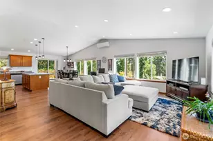 1415 Highland Dr, Oak Harbor, WA 98277 - Photo 5