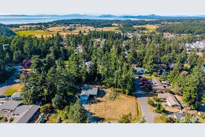 1415 Highland Drive, Oak Harbor, WA 98277 - Photo 3