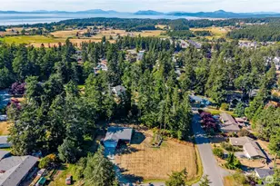 1415 Highland Dr, Oak Harbor, WA 98277 - Photo 3