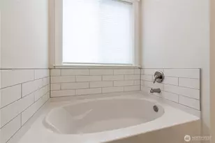 40 E Cedarland Ln, Allyn, WA 98524 - Photo 17