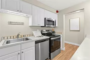 11208 NE 68th St, Kirkland, WA 98033 - Photo 9