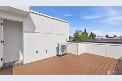 8815 Interlake Avenue N #C, Seattle, WA 98103 - Photo 19