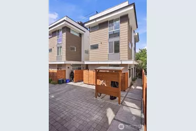 8815 Interlake Avenue N #C, Seattle, WA 98103 - Photo 3