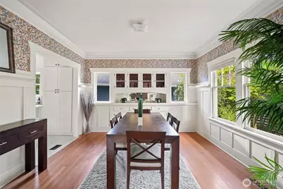 360 Howe Street, Seattle, WA 98109 - Photo 7