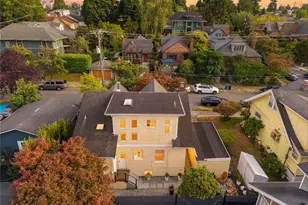360 Howe St, Seattle, WA 98109 - Photo 37