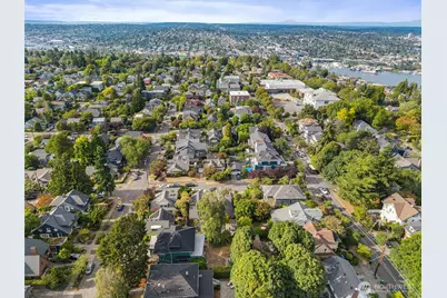 360 Howe Street, Seattle, WA 98109 - Photo 39