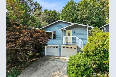 4540 51st Avenue SW, Seattle, WA 98116 - Photo 1