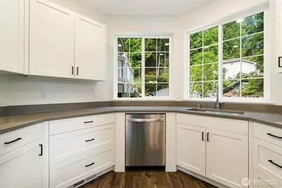 1957 Lake Whatcom Boulevard #9B, Bellingham, WA 98229 - Photo 11