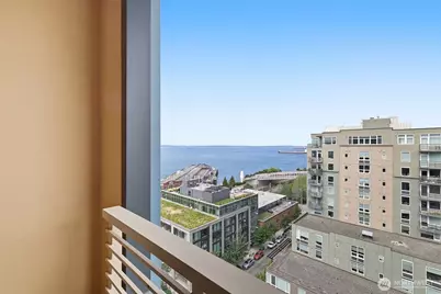2716 Elliott Avenue #1204, Seattle, WA 98121 - Photo 9