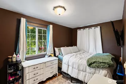 1529 N Montgomery Avenue, Bremerton, WA 98312 - Photo 11