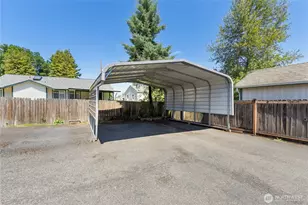 8528 S 121st St, Seattle, WA 98178 - Photo 33