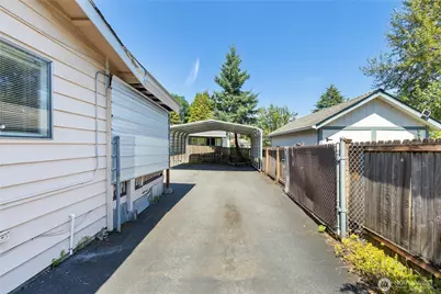 8528 S 121st Street, Seattle, WA 98178 - Photo 35