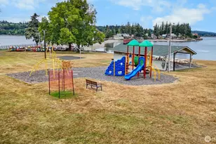 1822 Island Dr NW, Olympia, WA 98502 - Photo 37