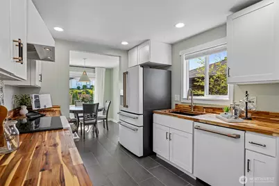 4323 15th Avenue S, Seattle, WA 98108 - Photo 9