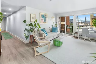 2514 57th Avenue SW #203, Seattle, WA 98116 - Photo 3