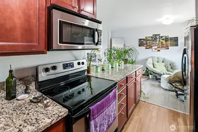 2514 57th Avenue SW #203, Seattle, WA 98116 - Photo 11