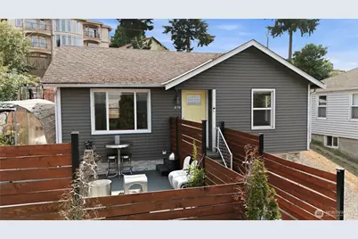 470 Grandey Way NE, Renton, WA 98057 - Photo 3