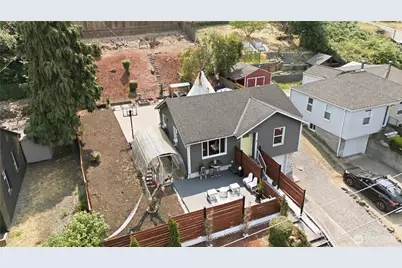 470 Grandey Way NE, Renton, WA 98057 - Photo 35