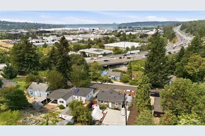470 Grandey Way NE, Renton, WA 98057 - Photo 39