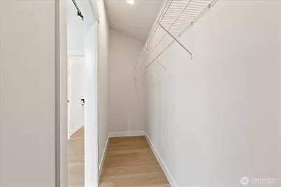 14308 B Roslyn Place N, Seattle, WA 98133 - Photo 7
