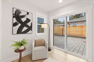 14308 B Roslyn Pl N, Seattle, WA 98133 - Photo 17