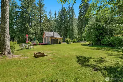 32893 S Shore Drive, Mount Vernon, WA 98274 - Photo 13