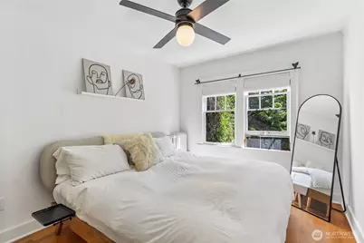 2634 Franklin Avenue E #304, Seattle, WA 98102 - Photo 13