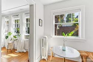 2634 Franklin Ave E, Seattle, WA 98102 - Photo 7