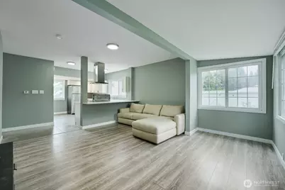 98178 5330 S Creston Street, Seattle, WA 98178 - Photo 3