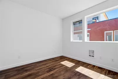 12516 15th Avenue NE #A, Seattle, WA 98125 - Photo 11