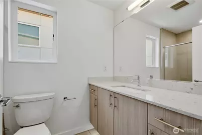 12516 15th Avenue NE #A, Seattle, WA 98125 - Photo 13