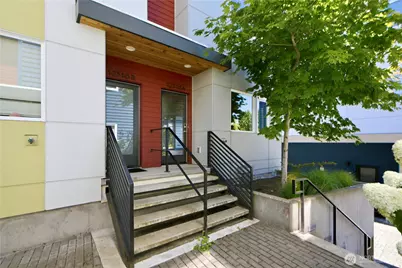 12516 15th Avenue NE #A, Seattle, WA 98125 - Photo 3