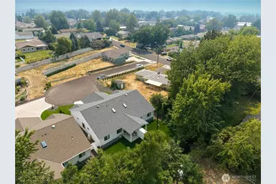 1037 SE Date Avenue #2, College Place, WA 99324 - Photo 33