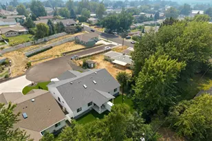 1037 SE Date Ave, College Place, WA 99324 - Photo 33