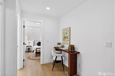 6318 41st Avenue SW #E, Seattle, WA 98136 - Photo 9