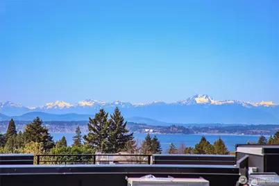6318 41st Avenue SW #E, Seattle, WA 98136 - Photo 1